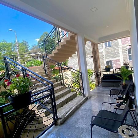 Guest House Kobuleti On Aghmashenebeli 외부 사진