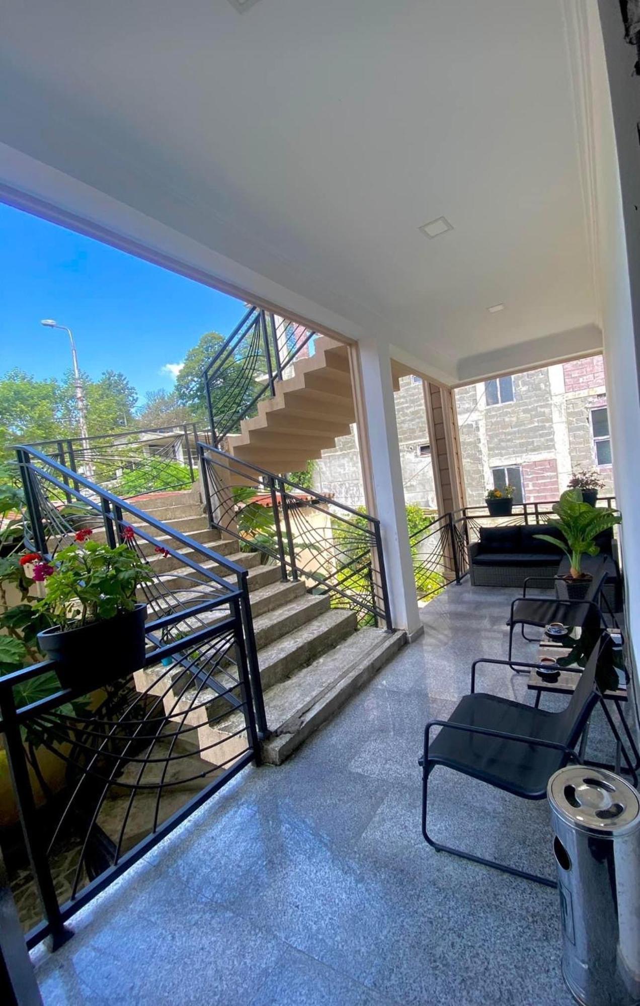Guest House Kobuleti On Aghmashenebeli 외부 사진