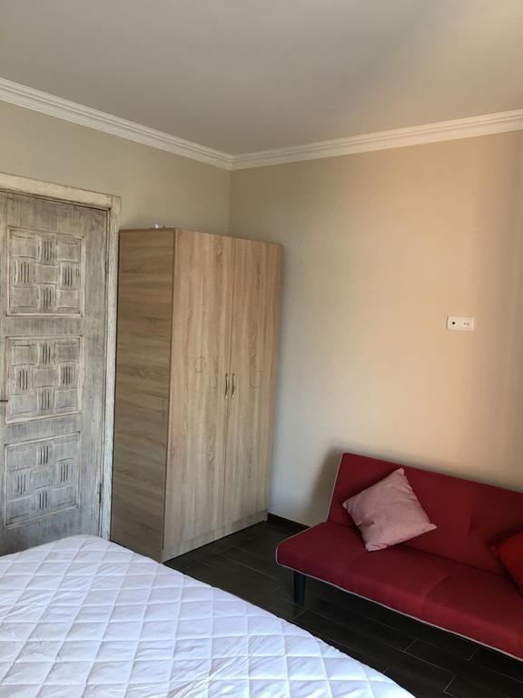 Guest House Kobuleti On Aghmashenebeli 외부 사진