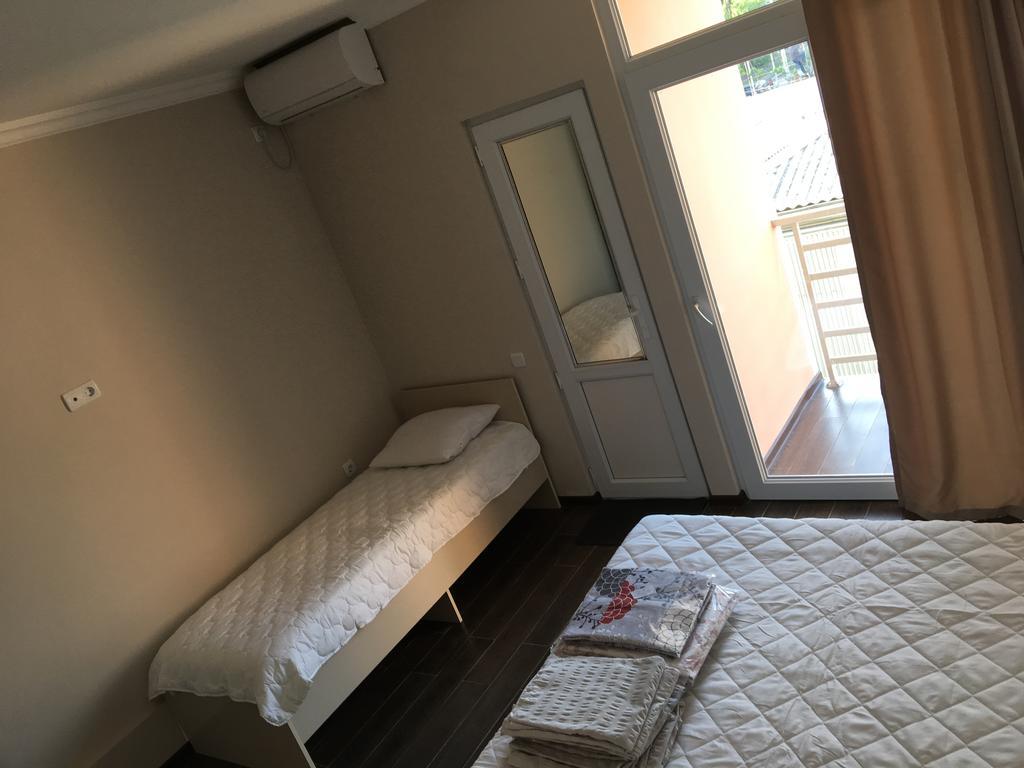 Guest House Kobuleti On Aghmashenebeli 외부 사진